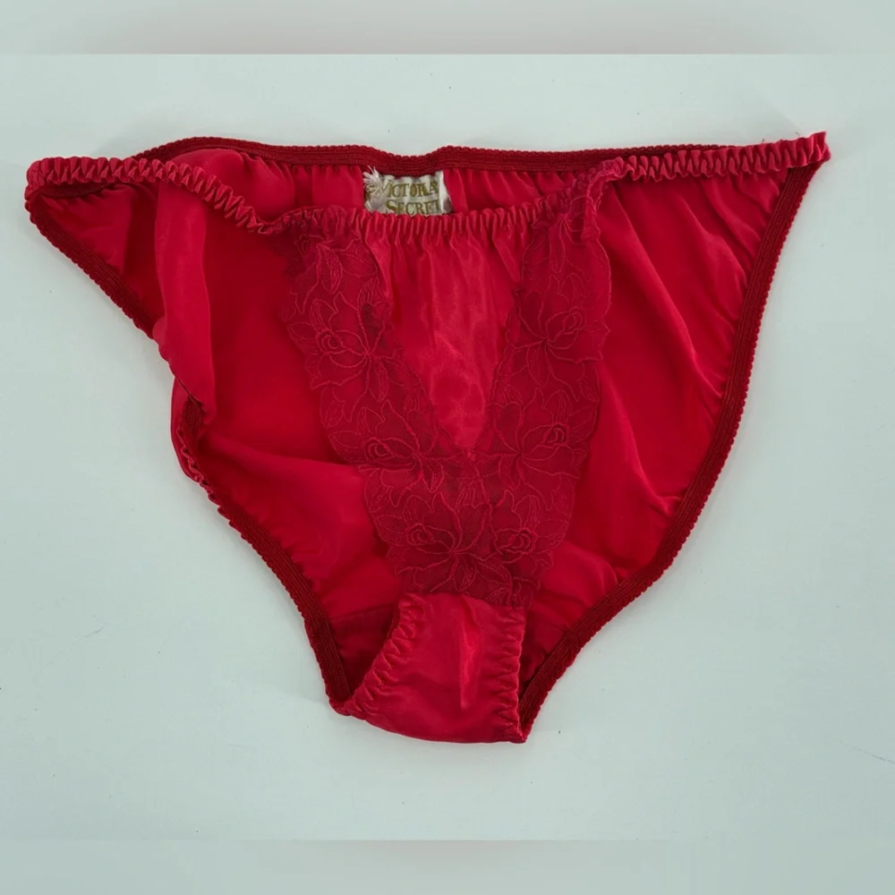 Vintage‎ Victoria’s Secret Cami & Panty Set Gold Label M
